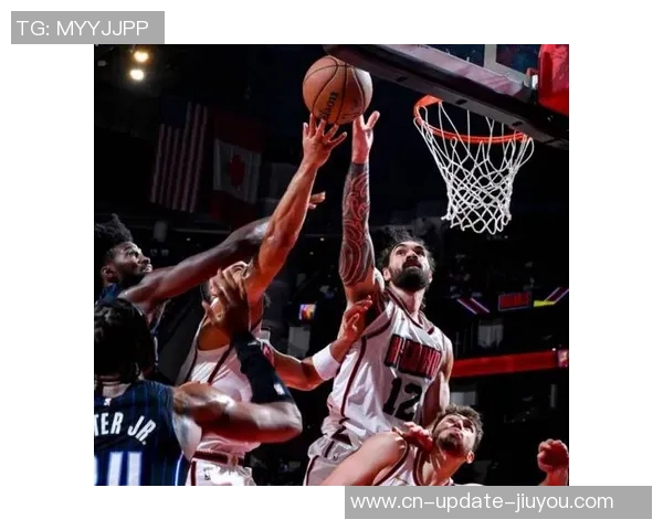 亚当斯与火箭续约三年合同总额3900万美元全额保障引发关注